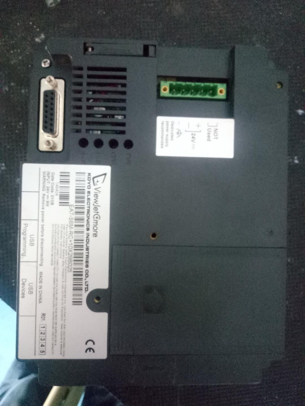 富士G9 系列改動(dòng)來的方法 富士變頻器G9S/P9S修改容量，類型，電壓等級(jí)的方法： 按reset鍵+PRG鍵，出現(xiàn)C參數(shù) 按上箭頭鍵或下箭頭鍵找到C08=容量或>>鍵+PRG鍵U00，先修改 131=0.4G  132=0.75G……  136=5.5G/7.5P……141=22G/30P … 修改后按data鍵存儲(chǔ) 用>>鍵+上箭頭鍵修改C05=G/P類型    G=0,P=1 修改后按data鍵存儲(chǔ) 富士G11 找到P02參數(shù)就可以改了， P02是電機(jī)銘牌的額定功率